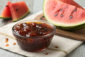 طرز تهیه شیره هندوانه به عنوان شیرینکننده طبیعی
