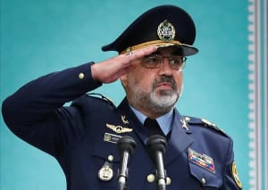 پیام تبریک فرمانده نیروی هوایی ارتش به خبرنگاران و تاکید بر نقش آن ها در انعکاس فداکاریهای نیروهای مسلح