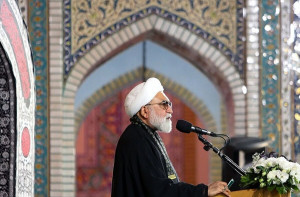 آیتالله مروی: هیچکس حق ندارد اتحاد ملت در برابر دشمن را بهم بزند / انسجام ملی، آینده ایران را رقم میزند