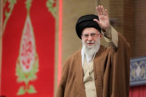موافقت رهبر انقلاب با تمدید عضویت اعضای هیات امنای کمیته امداد
