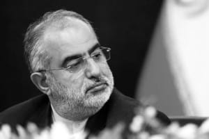 انتقاد حسامالدین آشنا از پزشکیان؛ دست از خوشمزگی بردارید/ یا با دقتی در حد شخص دوم سخن بگویید یا سخنان تان پخش زنده نشود!