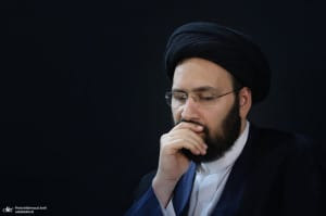 حضور سید علی خمینی در موکب ریحانةالنبی با مداحی پویانفر+تصویر