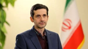 کنایه پسر رئیسجمهور به سعید جلیلی؛ صحبت درباره مذاکره گوسالهپرستی نیست/ اگر عینک دودی به چشم بزنیم، دنیا را سیاه و سفید میبینیم