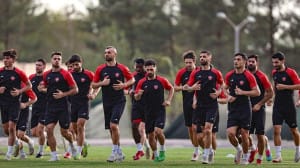 یک روز مانده به شروع لیگ ، پرسپولیس بحرانی شد | ستارههای سرخ در شوک!
