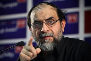 ادامه تنش لفظی رحیمپور ازغدی و محسن تنابنده/رحیمپور: از هما خانم کمک بگیر/ تنابنده: هما خانم گفت یک «غلط کردم» ساده نیاز به این پاسخ طولانی ندارد