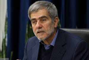 روایت همسر شهید فریدون عباسی از نحوه ترور او؛ بر اثر موج انفجار و سقوط از طبقه سیزدهم، استخوانهایشان خرد شده بود/ یک ساعت و نیم زیر آوار بودم!