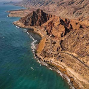 از گردنه عشاق در استان هرمزگان تا مسجد شیخ لطفالله در اصفهان