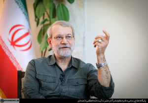 لاریجانی: ایرانیها «تسلیمبشو» نیستند/ ایرانیها در ایّام جنگ از یک درک بالایی برخوردار بودند/ یکی از نکات مهم در این جنگ تدابیر رهبری بود