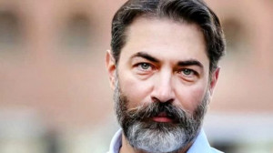 چهره ها در زمان; تیپ و چهره بامزه «پارسا پیروزفر» در 6 سالگی؛ سال 57 / دیسکاور