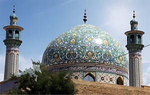 گردش میان صحنها و شبستانها