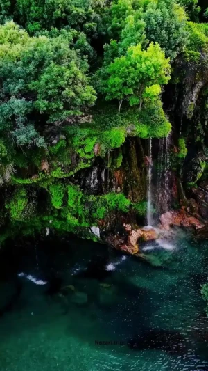 آبشاری از دل زاگرس در حوالی اقلید، استان فارس+ فیلم