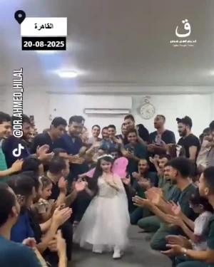 شادی پزشکان از نخستین قدمهای یک دختربچه پس از توانبخشی