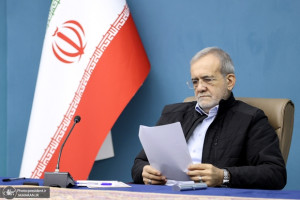 نامه اساتید روزنامهنگاری به پزشکیان: فیلترینگ را حذف کنید!
