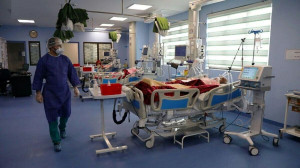 مسمومیت غذایی ۵۰ نفر در یک مراسم عزاداری