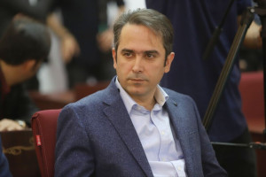 خطیر: قیمتها در بازار نقل و انتقالات وحشتناک است