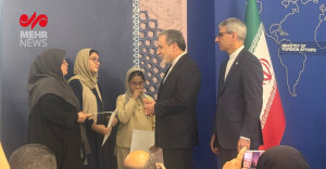 تقدیر عراقچی از خانواده شهید نیما رجب پور
