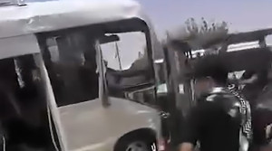 تصاویر تصادف مرگبار مینی بوس زائران ایرانی