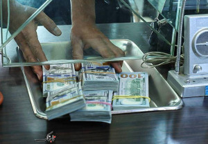 تجدیدپذیرها به داد بی برقی مردم نمیرسند/دلارهای صندوق توسعه کجا خرج می شود؟