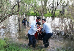 در روزهای گرم سال بیشتر مراقب غرق شدگی باشیم