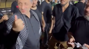 نذر سیگار برای زائران در مسیر اربعین