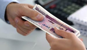 پیشنهاد یک نماینده درباره حذف چهار صفر از پول ملی