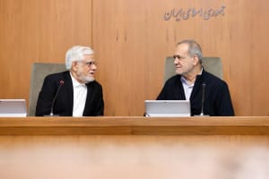 فاز جدید حملات تندروها به پزشکیان