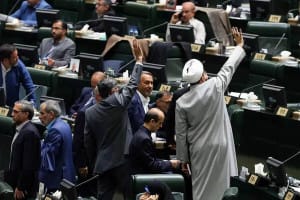 تاریخچه فحاشی: از منافقین تا تندروها