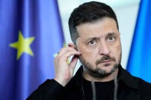 زلنسکی، پیشنهاد صلح بدون توقف جنگ را رد کرد