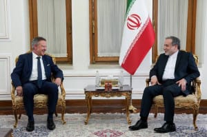 خداحافظی سفیر آلمان با عراقچی + عکس