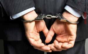 دستگیری یک دندانپزشک قلابی در رشت