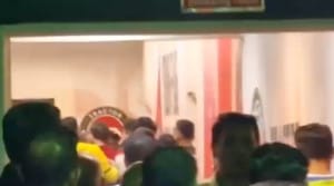 لحظات درگیری شجاع خلیلزاده و رامین رضاییان