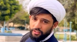 من یک آخوندم! میگند پول مملکت را من خوردم