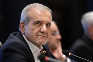 پیام پزشکیان برای روز پزشک