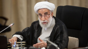 آیتالله جنتی: دشمن می خواهد با تحریف روایت از جنگ، نگذارد اقتدار ایران روایت شود