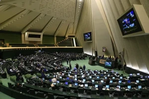 لغو مجازات «خروج غیرمجاز» ایرانیان خارج نشین