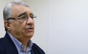 استاد ژئوپلیتیک دانشگاه: ایرانیها احساس میکنند مذاکره با اروپا فایدهای ندارد/ ترامپ کم آورده و این احتمال وجود دارد که پیغامهایی را بفرستد/ ترامپ آماده حمله به ایران نیست