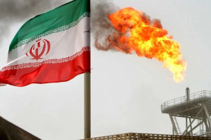 چین درخواست آمریکا برای امتناع از خرید نفت ایران را نپذیرفت