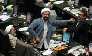 بله آقای رسایی! خیلی وقت است که سر کاریم
