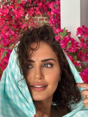 عکس/ ژست شیک و جالب الناز شاکردوست در فضای خوش حسوحال