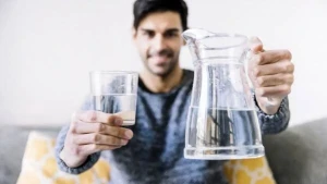 چرا باید هر روز صبح قبل از مسواک زدن آب بنوشید؟!