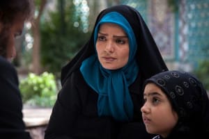 تیپ جنجالی سیاه و سفید بازیگر آوای باران