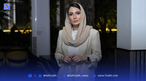 استایل چشمنواز سمیرا حسنپور در افتتاحیه نمایشگاه «چند تکه آینه»