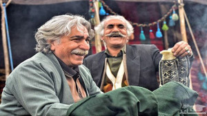 اولین رونمایی از دختر زیبای سیروس میمنت، بازیگر نون خ ! / چه دختر جوان و بی آرایشی !