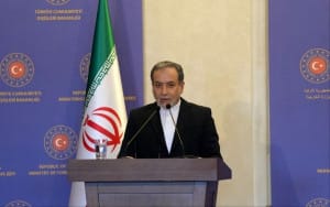 عراقچی: معاون گروسی فردا به تهران میآید
