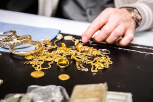 قیمت طلا 18عیار امروز جمعه 10 مرداد 1404
