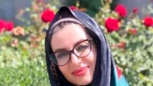 عکس متفاوت و خاص ملیکا زارعی با لبخندی دلنشین در یکی از استادیومهای فوتبال / حضوری پرانرژی و پر احساس