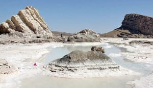 ریزگردهای نمکی دریاچه ارومیه به تبریز رسیدند!