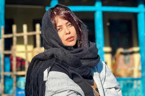 الهام اخوان با همراه کوچولو؛ سلفی دلنشین بازیگر سریال دودکش