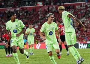 دو اخراج بازی اول بارسلونا را جنجالی کرد/ مایورکا 0-3 بارسا: رقص کاتالانها در شب خشم مایورکا 