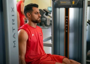 قلب دفاعی سرخها در ابهام بزرگ/ شوک بزرگ به پرسپولیس در آستانه بازی با فجر